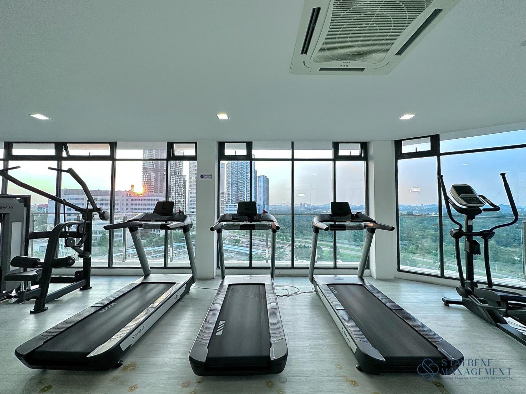 The Elysia Suites Nusajaya  Buitenkant foto