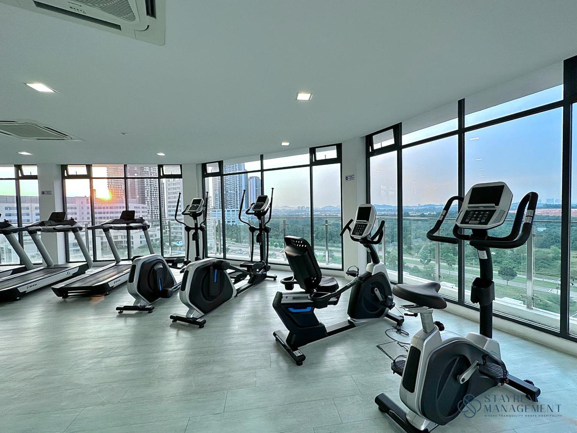 The Elysia Suites Nusajaya  Buitenkant foto