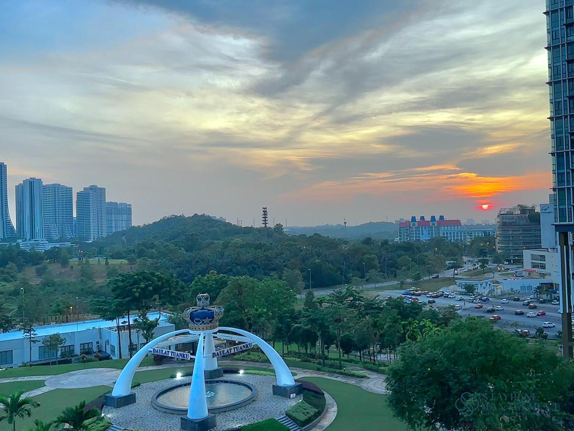 The Elysia Suites Nusajaya  Buitenkant foto