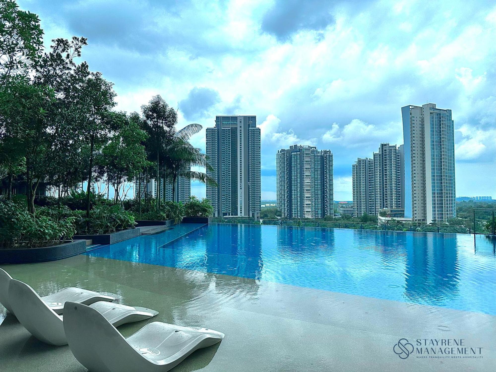 The Elysia Suites Nusajaya  Buitenkant foto